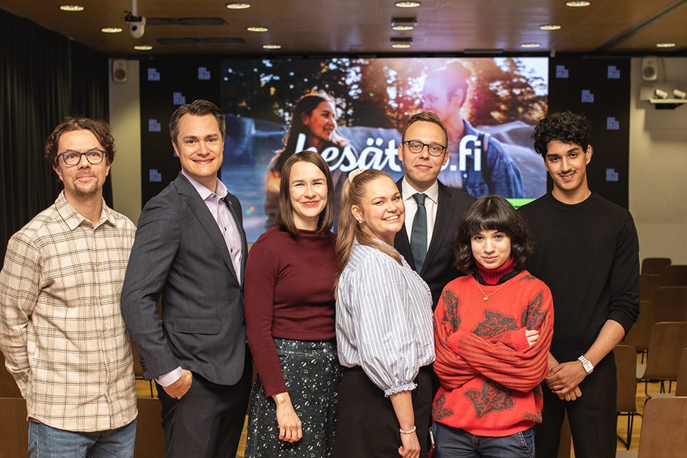 Kuvassa Kesätyö.fi-lanseeraustilaisuuden puhujat.